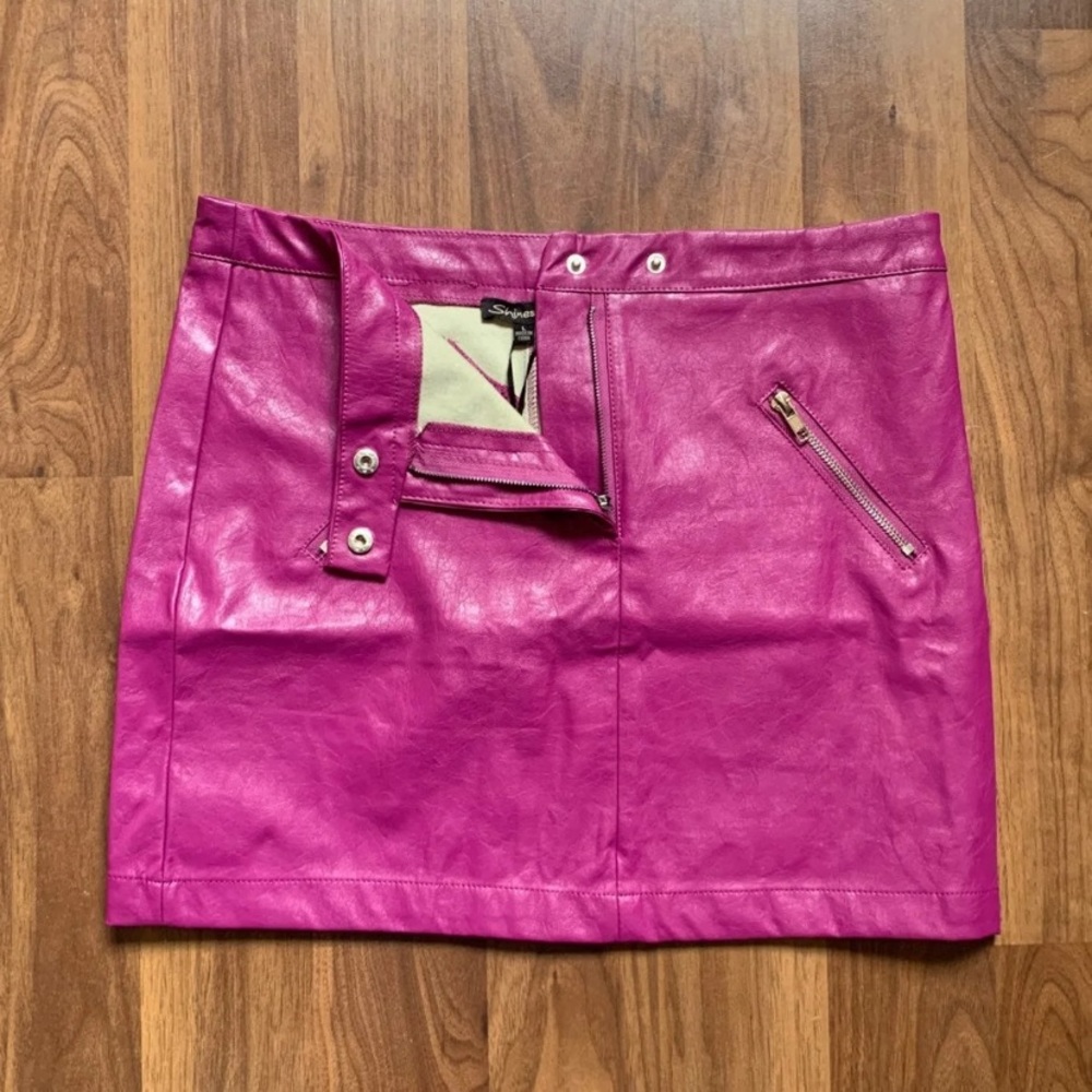 NWT faux leather skirt
